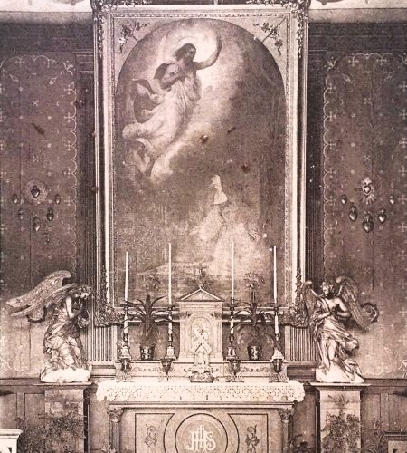 Intérieur de la chapelle de l'enclos