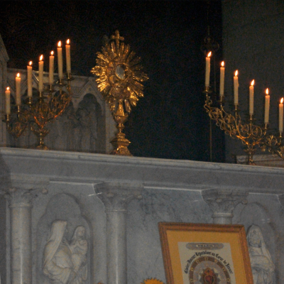 Adoration dans notre chapelle